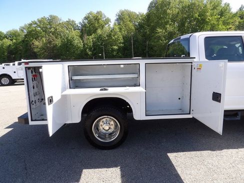 Used 2019 Ford F350 XL w/ Power Equipment Group AWD/4WD image 58