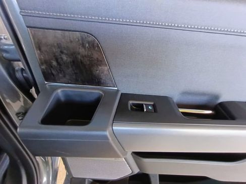 Used 2024 Ford F350 Lariat w/ Tremor Off-Road Package image 40