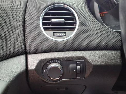 Used 2014 Chevrolet Cruze LT FWD image 19