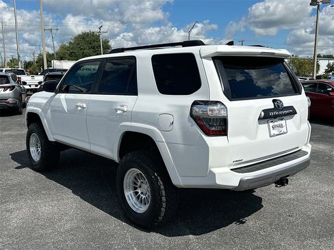Used 2022 Toyota 4Runner TRD Off-Road Premium image 7
