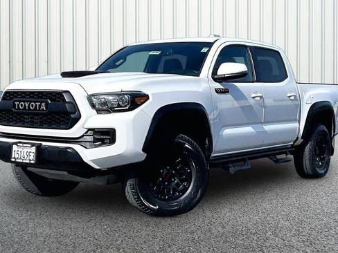 Used 2017 Toyota Tacoma TRD Pro image 35