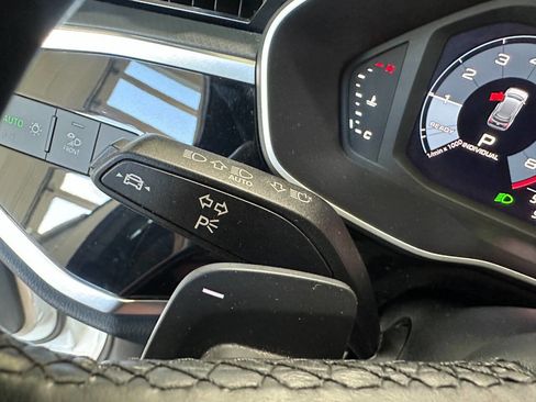 Used 2023 Audi Q3 2.0T Premium image 34