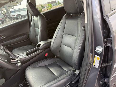 Used 2021 Honda HR-V EX-L image 14