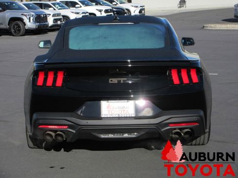 Used 2024 Ford Mustang GT Premium image 5