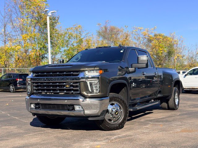 Used 2022 Chevrolet Silverado 3500 LTZ w/ LTZ Texas Edition AWD/4WD image 2