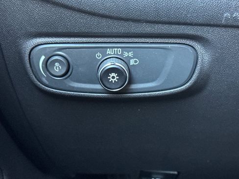 Certified 2024 Chevrolet Equinox LT image 30