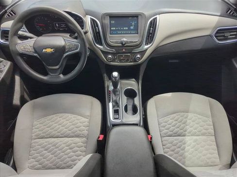 Used 2018 Chevrolet Equinox LS w/ LPO, Cargo Package FWD image 17