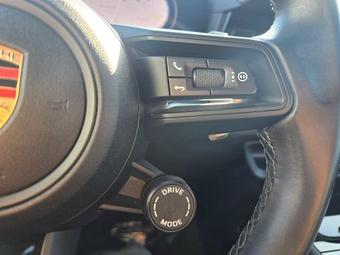 Used 2024 Porsche Cayenne image 31