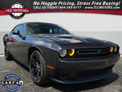 Used 2017 Dodge Challenger SXT