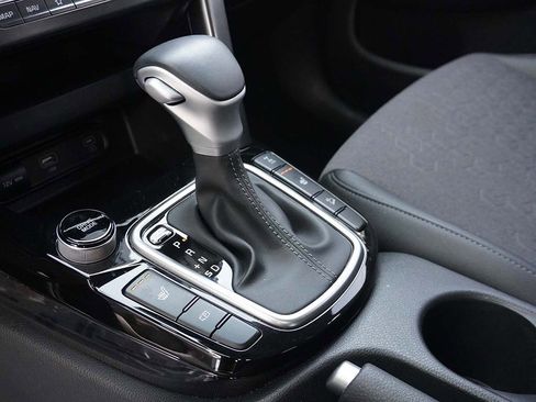 Used 2024 Kia Seltos S image 51