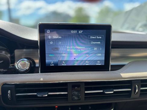 Used 2021 Lincoln Corsair AWD w/ Equipment Group 101A image 15