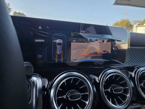 Certified 2025 Mercedes-Benz GLB 250 GLB 250 image 31