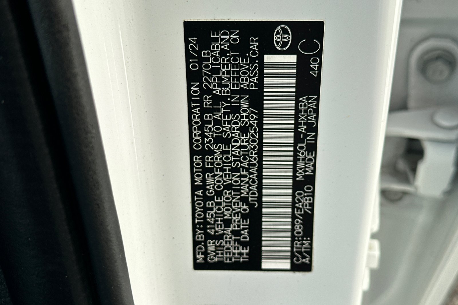 Used 2024 Toyota Prius Limited w/ Limited Premium Package FWD image 40