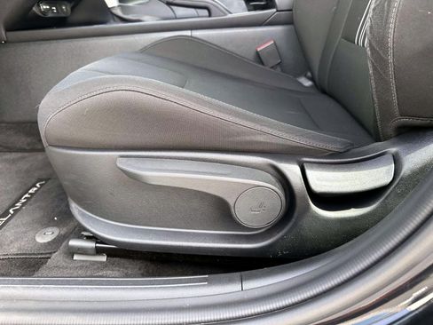 Used 2024 Hyundai Elantra SEL FWD image 10