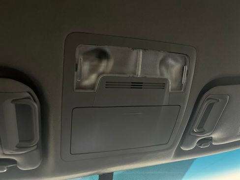 Used 2017 Toyota Camry SE image 71