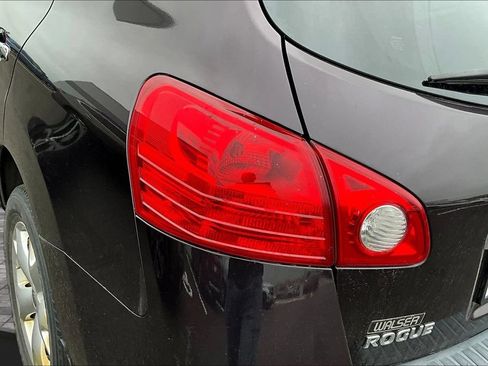 Used 2011 Nissan Rogue SV AWD/4WD image 17