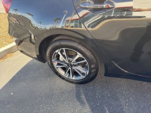 Used 2024 Kia Forte LXS image 21