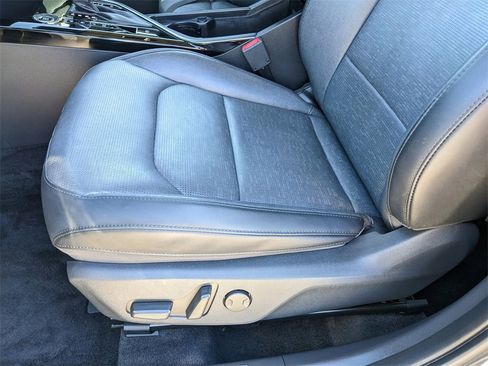 Certified 2023 Kia Niro SX Touring image 22