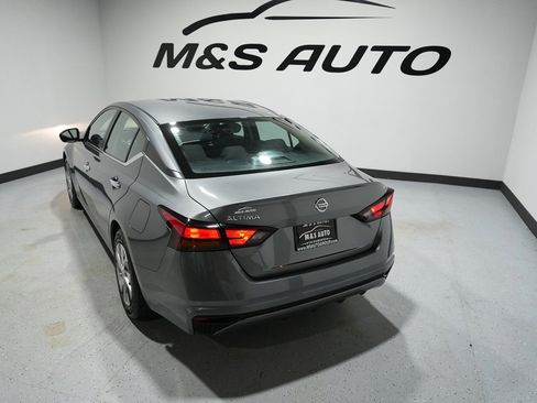 Used 2022 Nissan Altima 2.5 S image 7