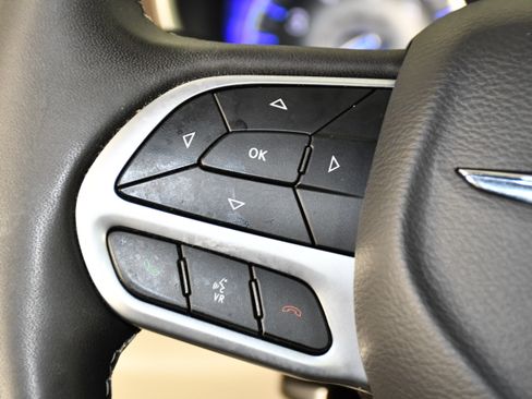 Used 2023 Chrysler Voyager LX FWD image 21