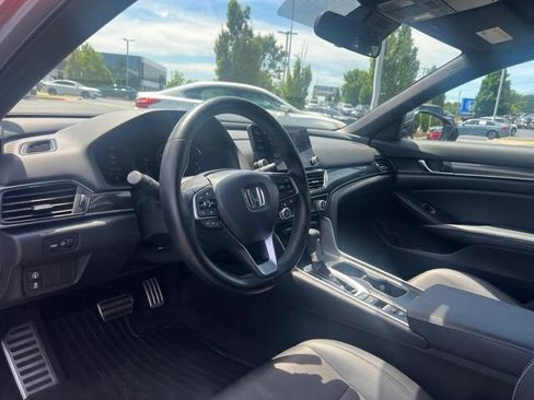 Used 2022 Honda Accord Sport image 11