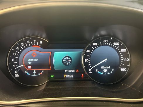 Used 2016 Lincoln MKX Reserve w/ Enhanced Security Package FWD image 14