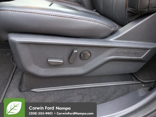 New 2026 Ford F350 Lariat w/ Black Appearance Package AWD/4WD image 12