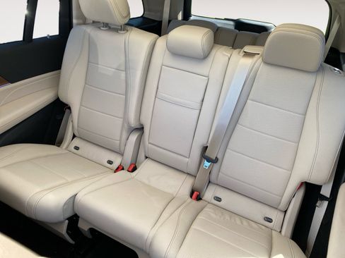 Used 2025 Mercedes-Benz GLS 450 4MATIC w/ AMG Line Exterior image 13