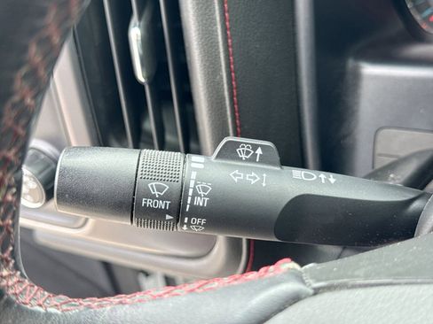 Used 2018 GMC Sierra 1500 SLT AWD/4WD image 30