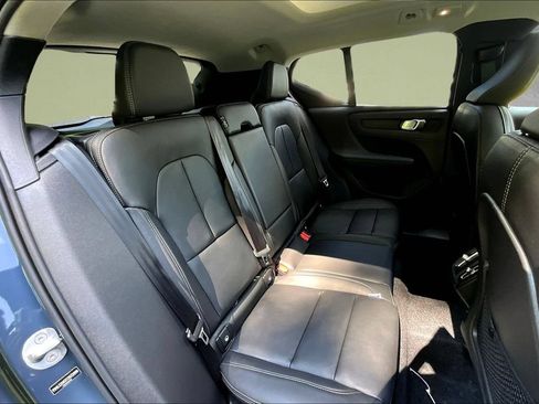New 2026 Volvo XC40 B5 Core w/ Protection Package Premier AWD/4WD image 9
