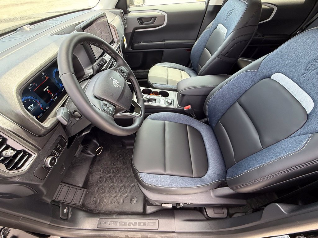 New 2026 Ford Bronco Sport Outer Banks w/ Sasquatch Outer Banks Package AWD/4WD image 16