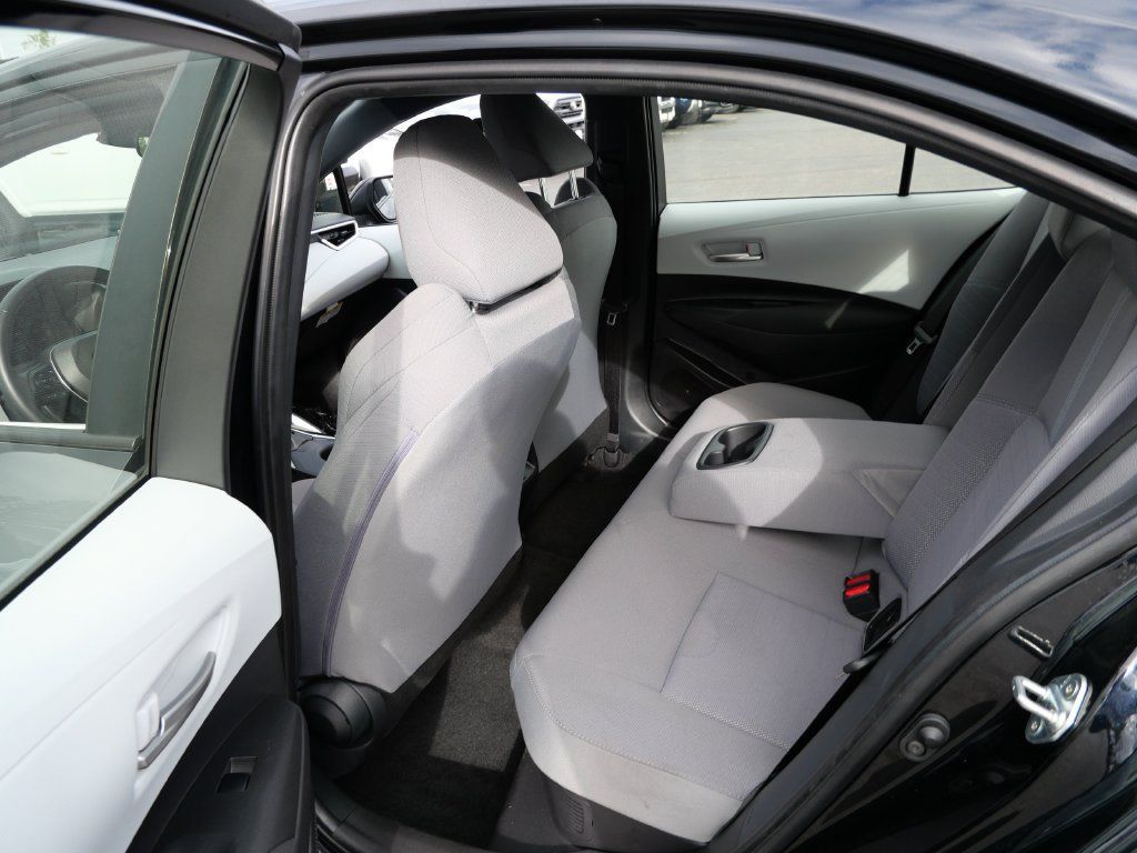 Certified 2026 Toyota Corolla SE w/ SE Premium Package FWD image 11