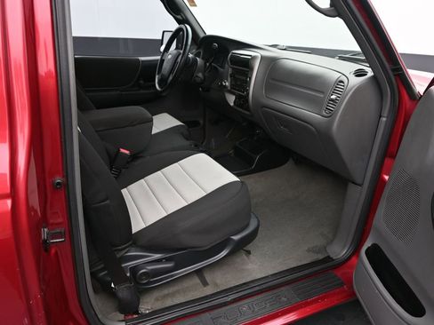 Used 2011 Ford Ranger XLT image 9