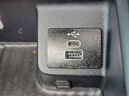 Used 2025 Ford Expedition Active RWD image 36