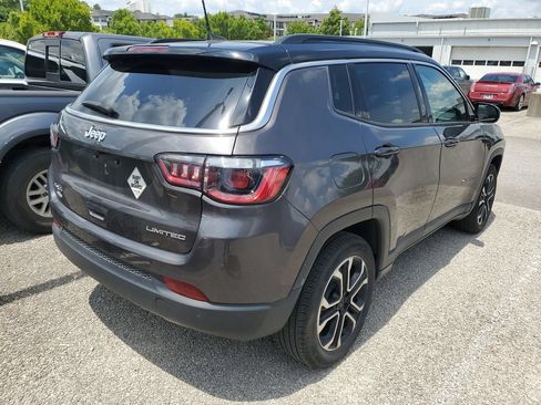 Used 2023 Jeep Compass Limited AWD/4WD image 13