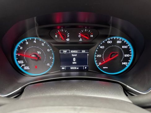 Used 2018 Chevrolet Equinox LT image 15