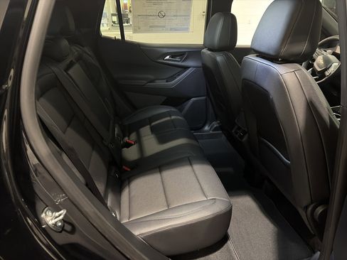 New 2026 Chevrolet Equinox LT w/ Convenience Package II image 11