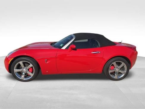 Used 2007 Pontiac Solstice Convertible w/ Premium Package RWD image 6