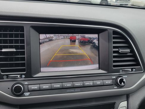 Used 2018 Hyundai Elantra SEL image 25