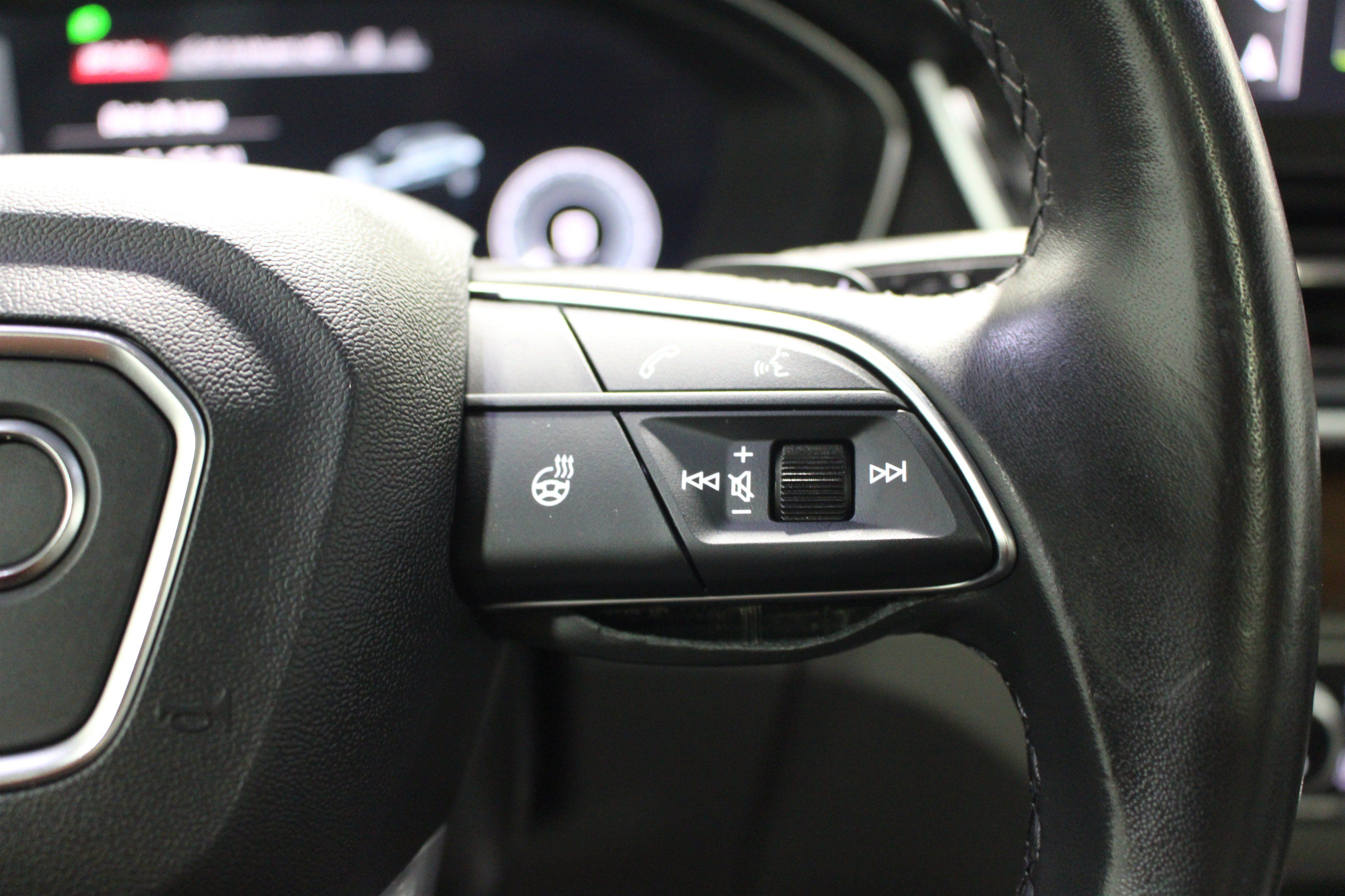 Used 2022 Audi Q5 e Premium Plus AWD/4WD image 14