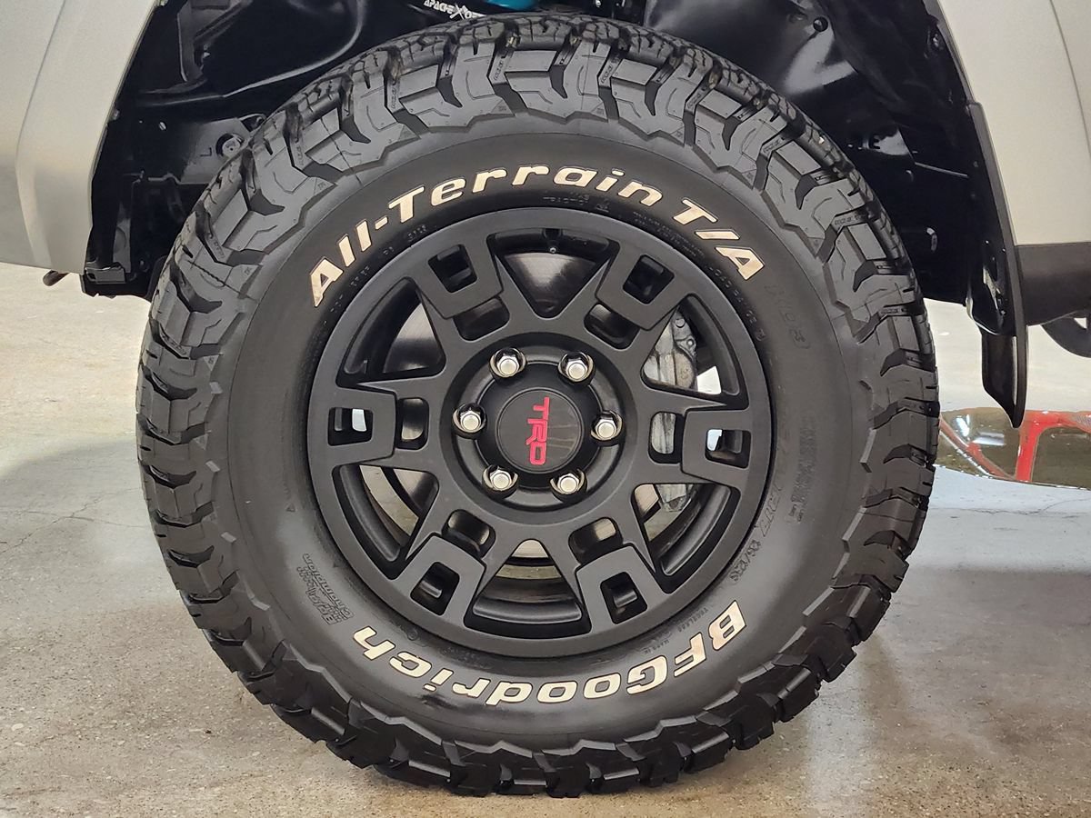 Used 2023 Toyota 4Runner TRD Off-Road Premium AWD/4WD image 28