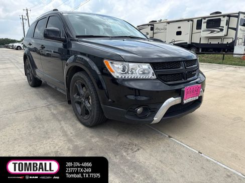 Used 2019 Dodge Journey Crossroad w/ Nav & Sun Group FWD image 7