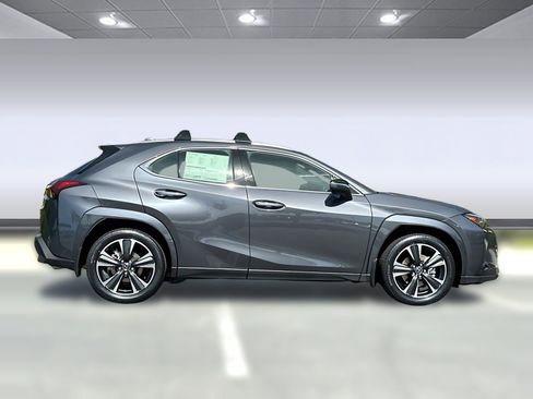 New 2026 Lexus UX 300h AWD image 7