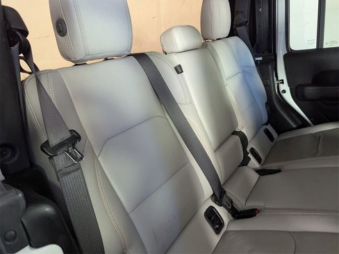 Certified 2021 Jeep Gladiator Mojave image 31