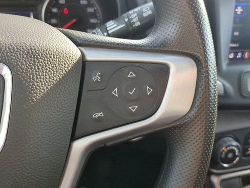 Used 2024 GMC Terrain SLE AWD/4WD image 23