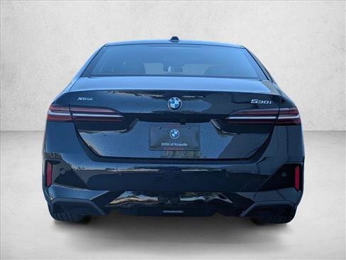 New 2027 BMW 530i xDrive w/ M Sport Package AWD/4WD image 5