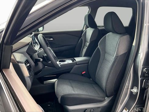 Certified 2021 Nissan Rogue SV FWD image 8
