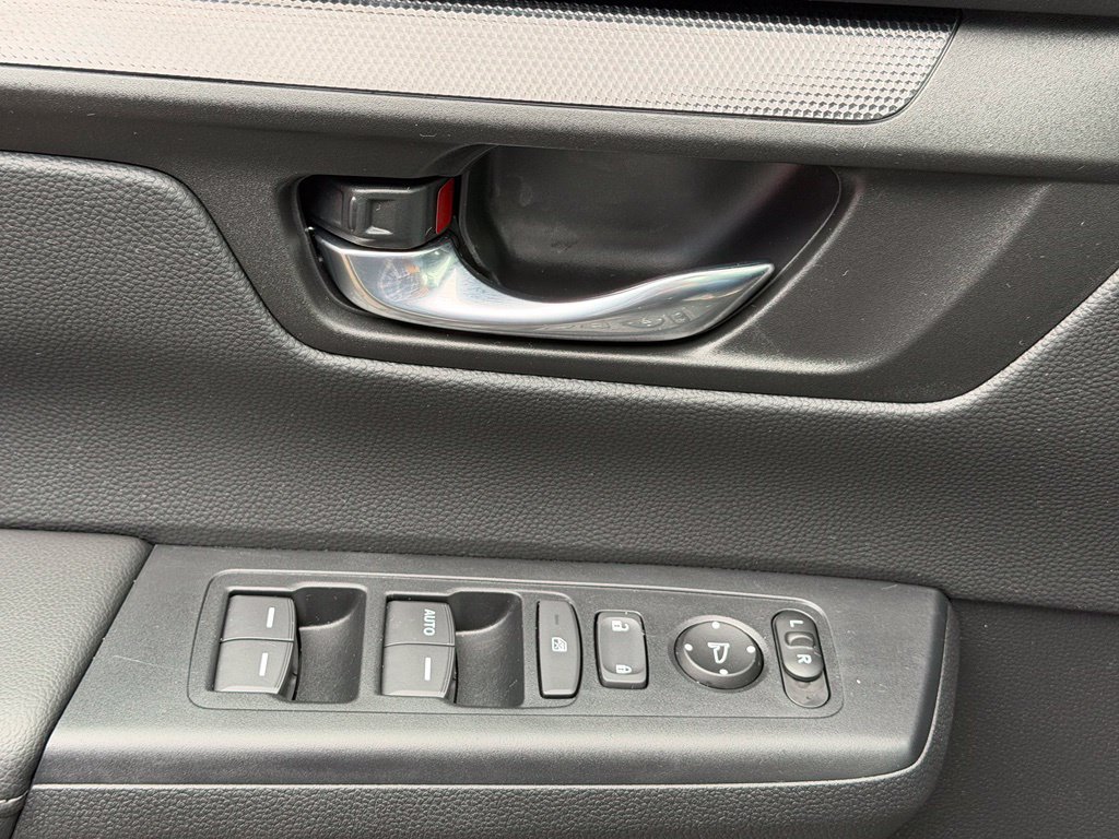 Certified 2025 Honda CR-V LX image 14