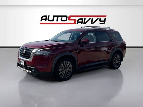 Used 2022 Nissan Pathfinder SL w/ SL Premium Package image 3