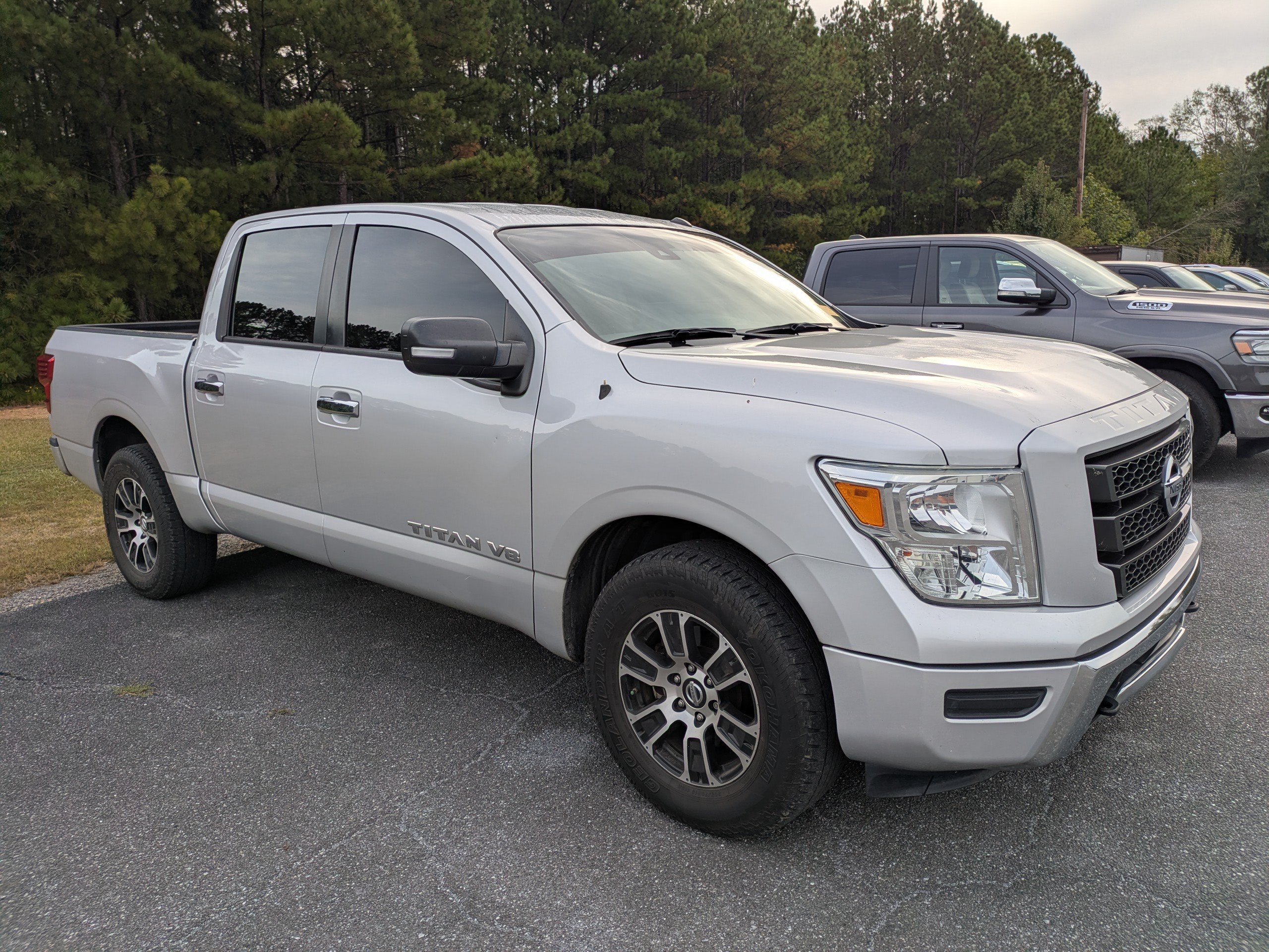 Used 2020 Nissan Titan SV AWD/4WD image 1